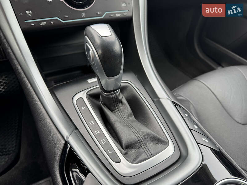 Седан Ford Fusion 2015 в Киеве