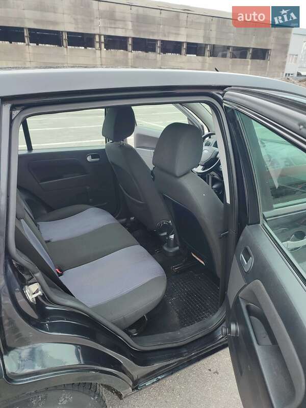 Хэтчбек Ford Fusion 2007 в Полтаве