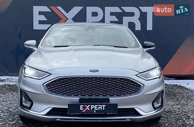 Седан Ford Fusion 2019 в Львове