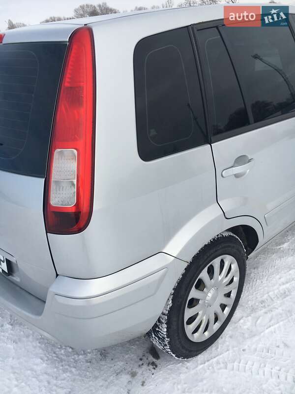 Хетчбек Ford Fusion 2010 в Києві