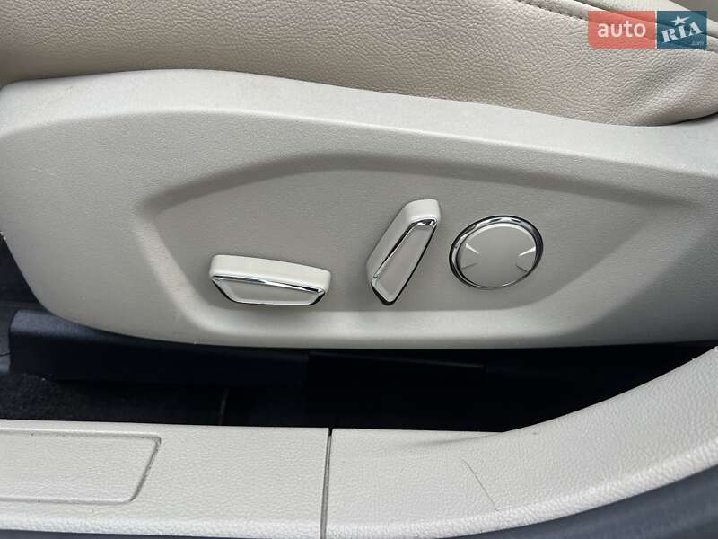 Седан Ford Fusion 2019 в Одессе
