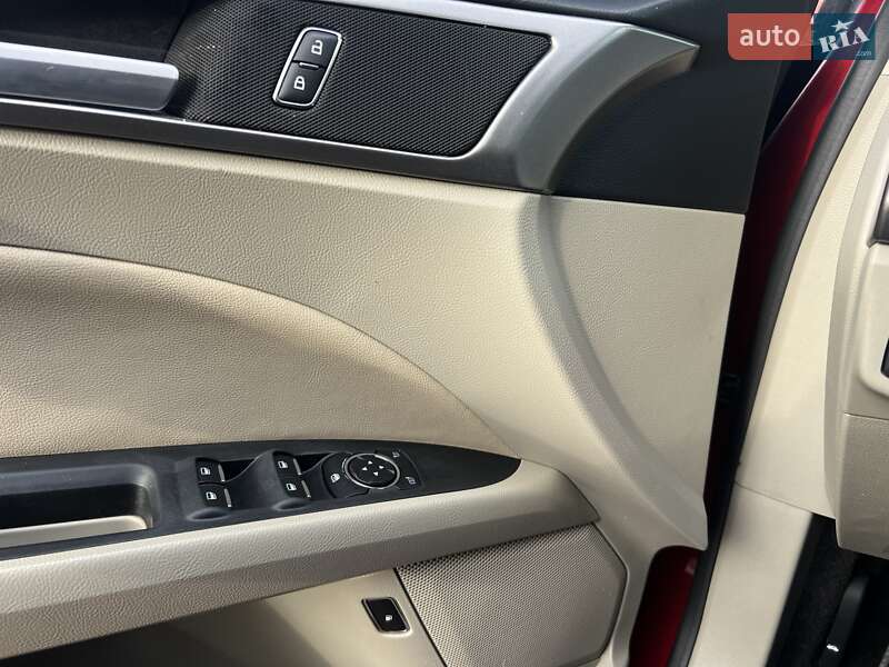 Седан Ford Fusion 2019 в Одессе