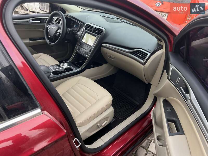 Седан Ford Fusion 2019 в Одессе