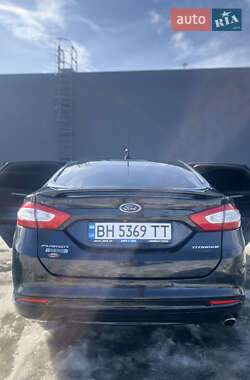 Седан Ford Fusion 2015 в Тыврове