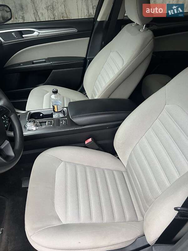 Седан Ford Fusion 2017 в Києві