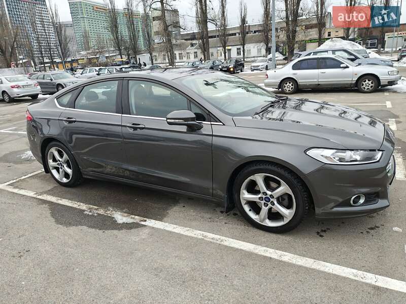 Ford Fusion 2015