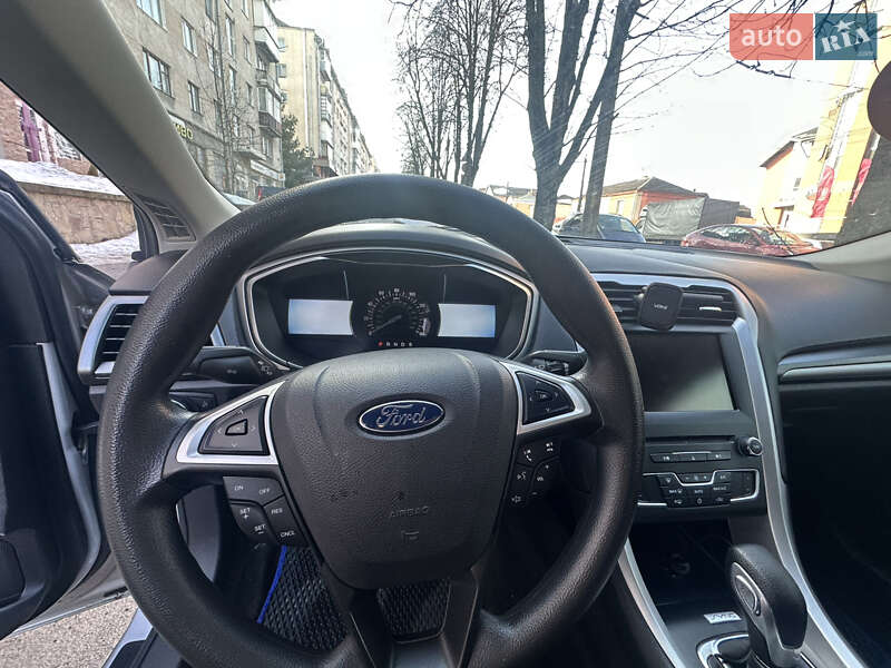 Седан Ford Fusion 2016 в Тернополе