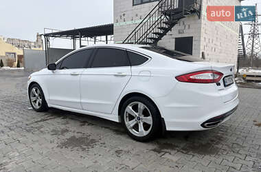 Седан Ford Fusion 2014 в Бородянке