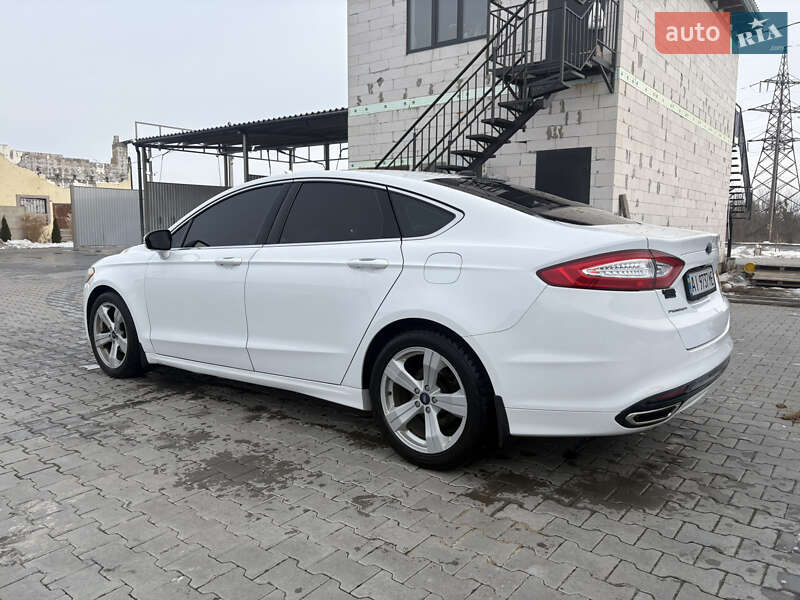 Седан Ford Fusion 2014 в Бородянке