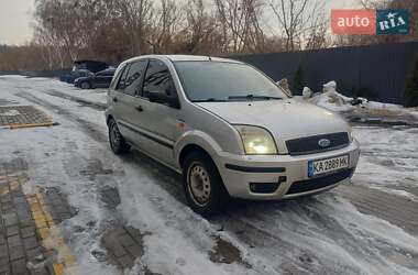 Хетчбек Ford Fusion 2004 в Гостомелі
