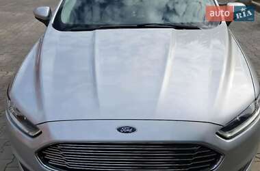 Седан Ford Fusion 2014 в Тернополе