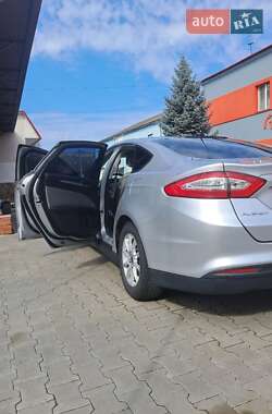 Седан Ford Fusion 2014 в Тернополе