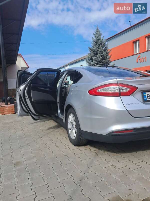 Седан Ford Fusion 2014 в Тернополе