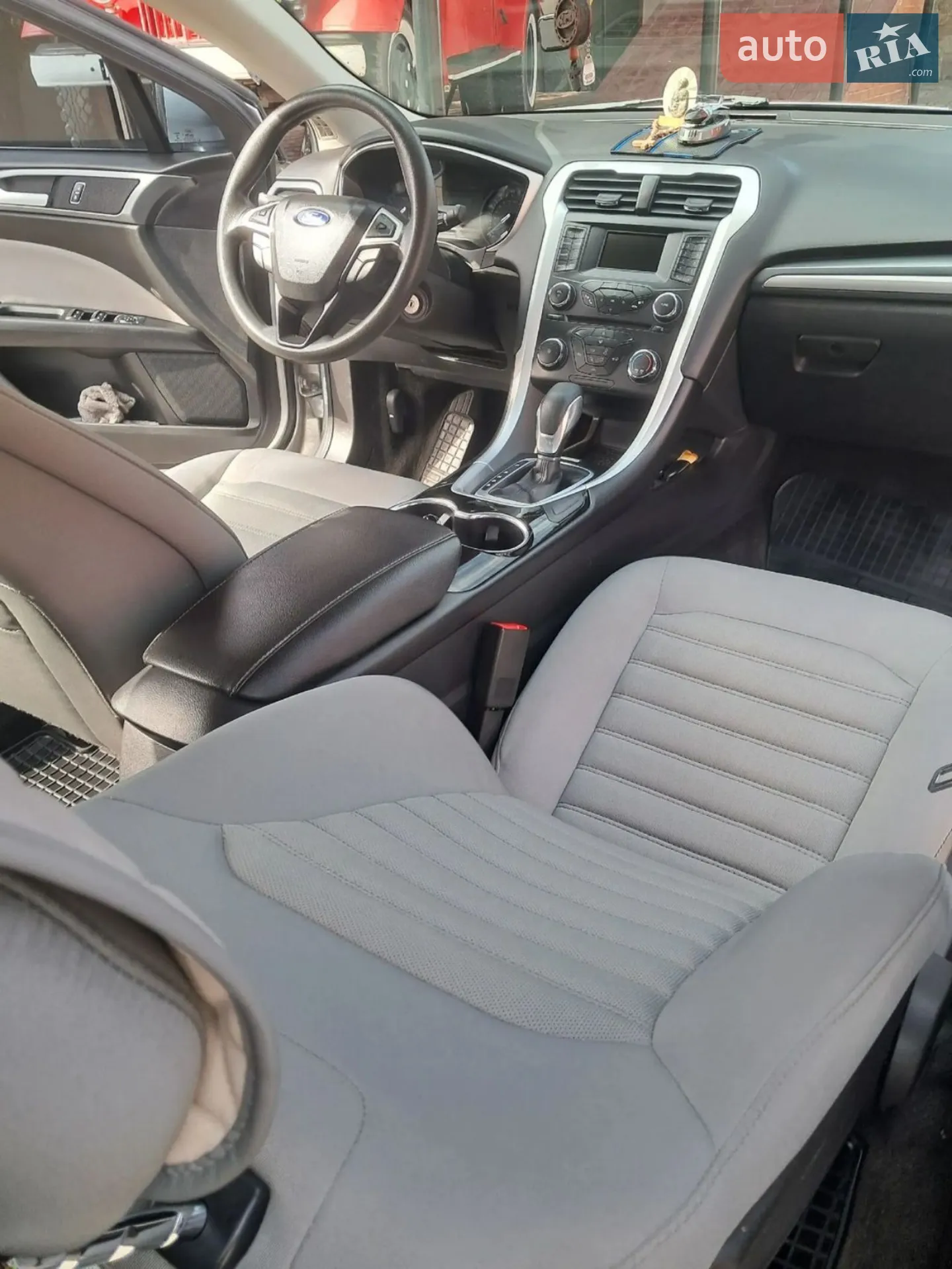 2014 Ford Fusion - мініатюра 11