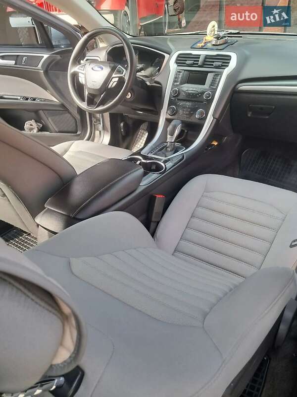 Седан Ford Fusion 2014 в Тернополе