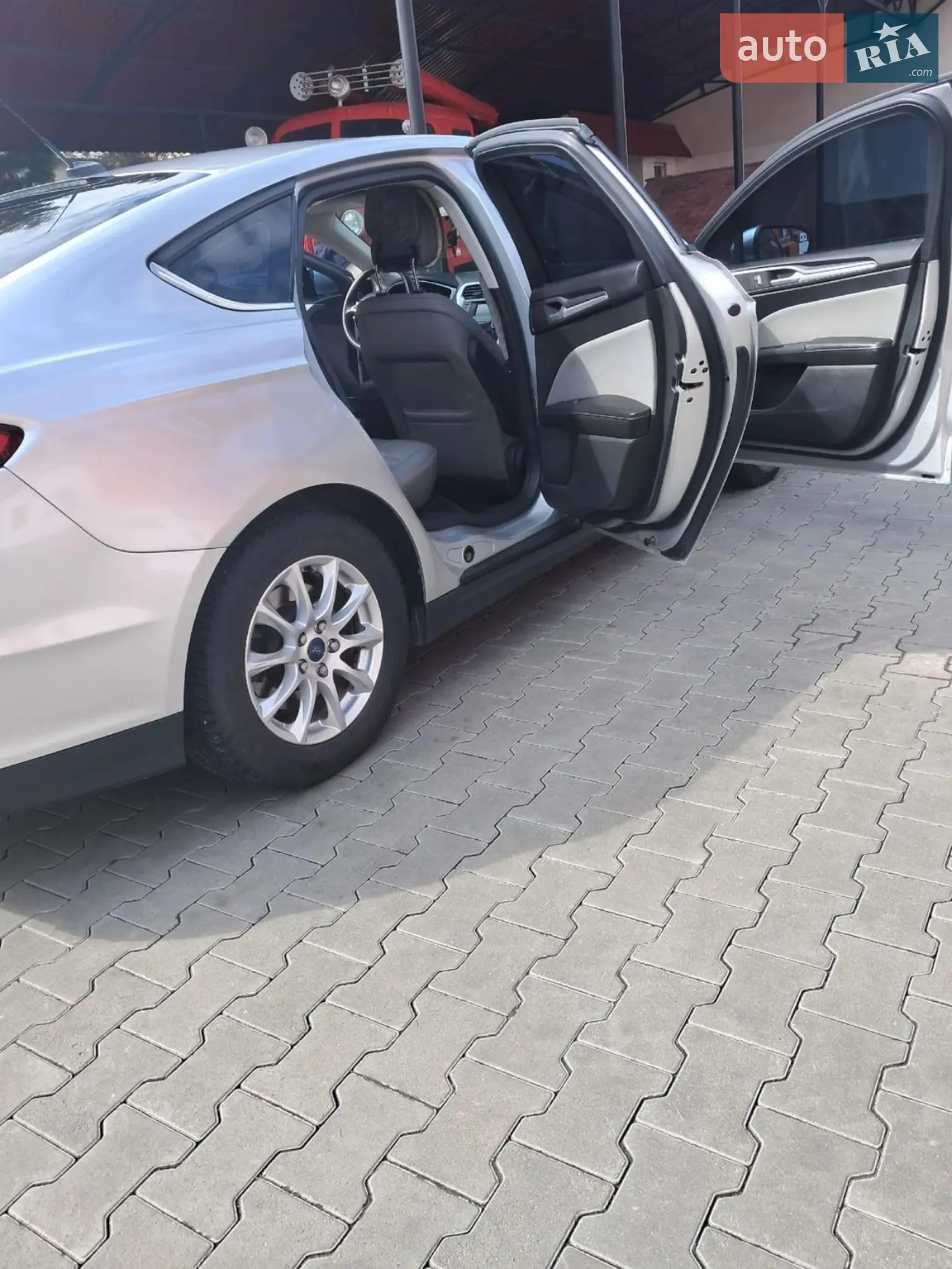 2014 Ford Fusion - мініатюра 25