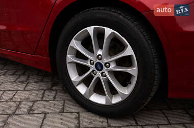 Седан Ford Fusion 2020 в Стрые