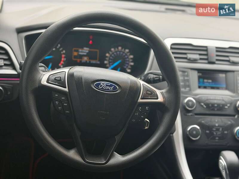 Седан Ford Fusion 2015 в Киеве