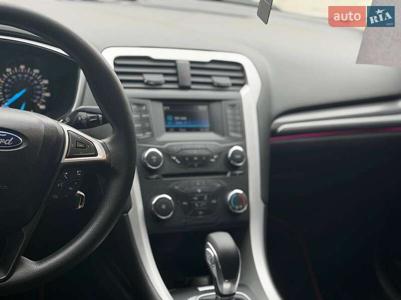 Седан Ford Fusion 2015 в Киеве