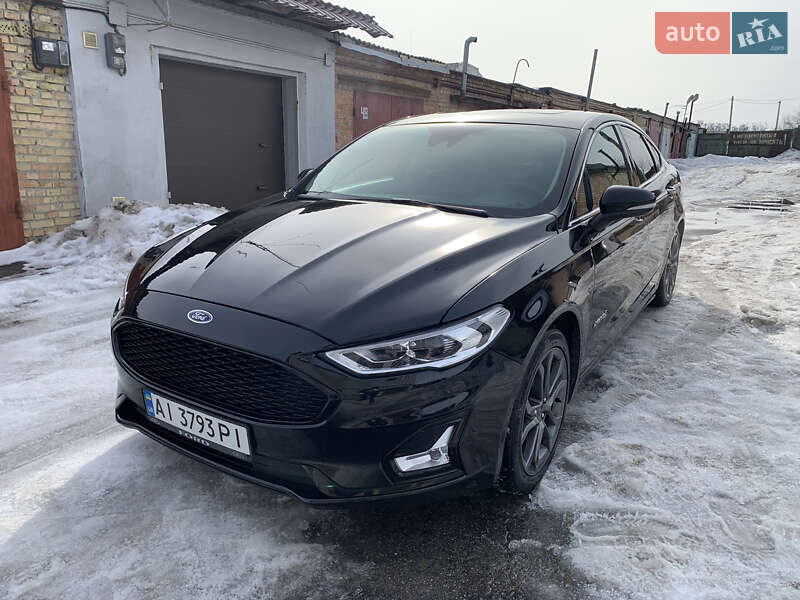 Седан Ford Fusion 2019 в Киеве
