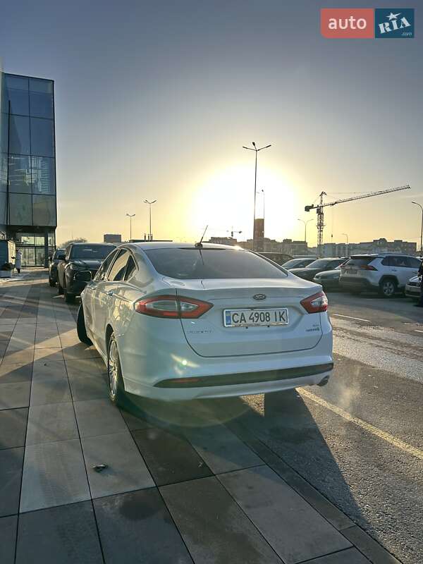 Седан Ford Fusion 2013 в Киеве