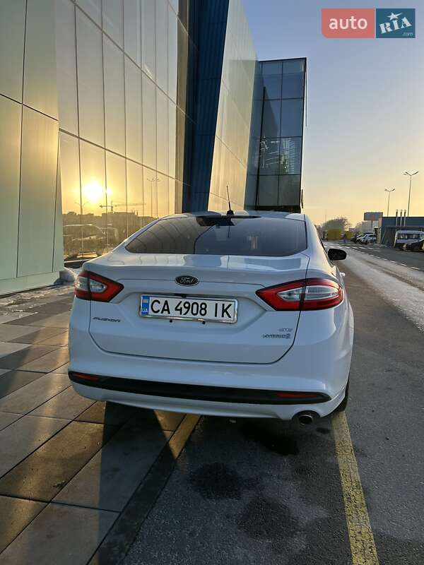 Седан Ford Fusion 2013 в Киеве