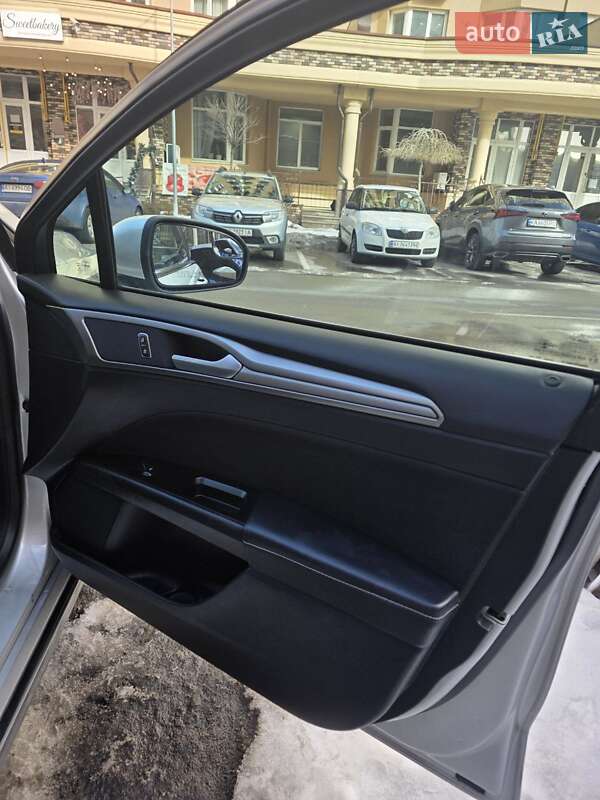 Седан Ford Fusion 2017 в Києві