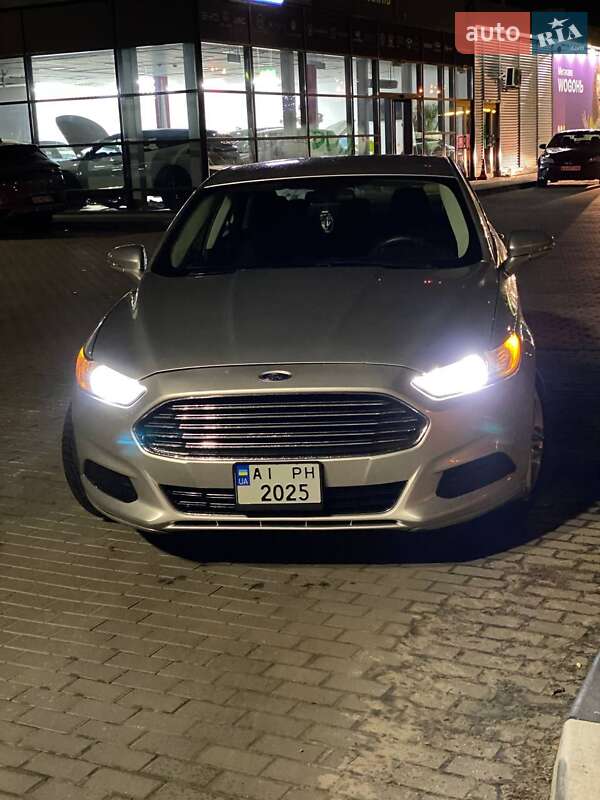 Седан Ford Fusion 2015 в Ободовке