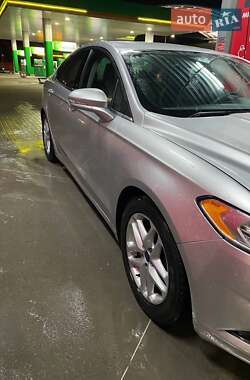 Седан Ford Fusion 2015 в Ободовке