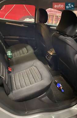 Седан Ford Fusion 2015 в Ободовке