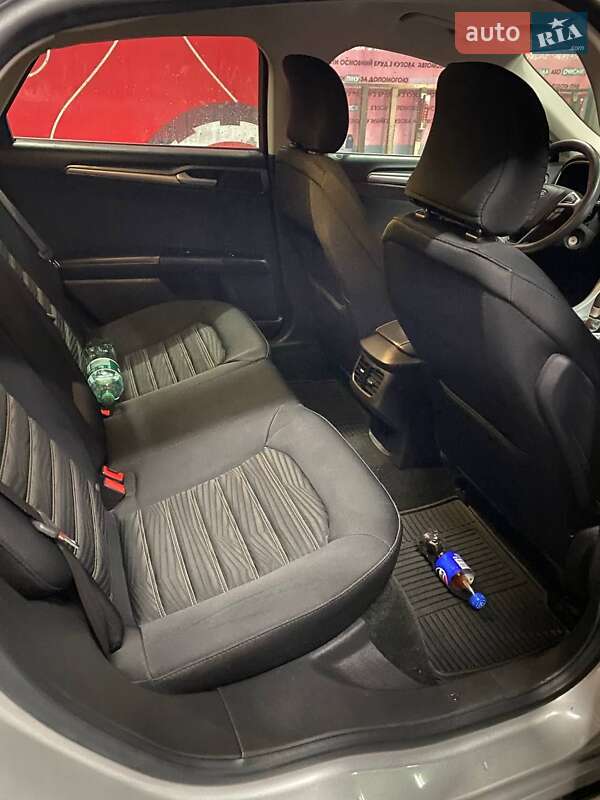 Седан Ford Fusion 2015 в Ободовке