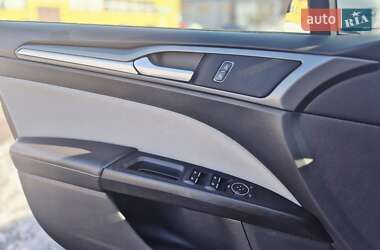 Седан Ford Fusion 2015 в Житомире