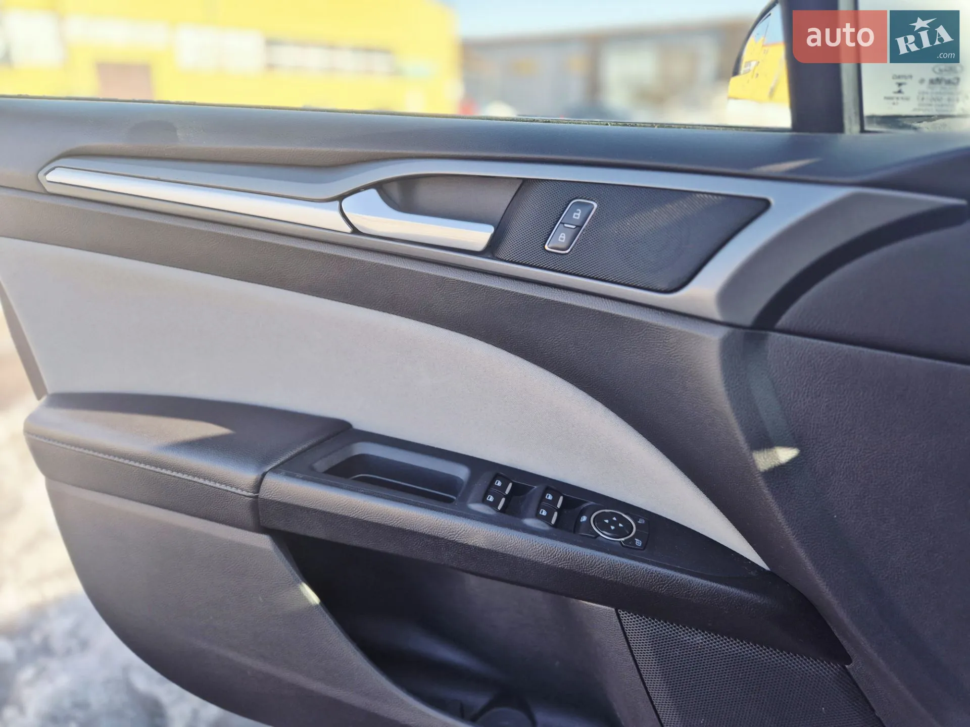 2015 Ford Fusion - мініатюра 18