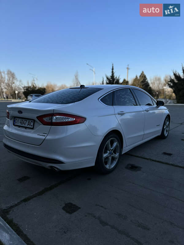 Седан Ford Fusion 2012 в Измаиле