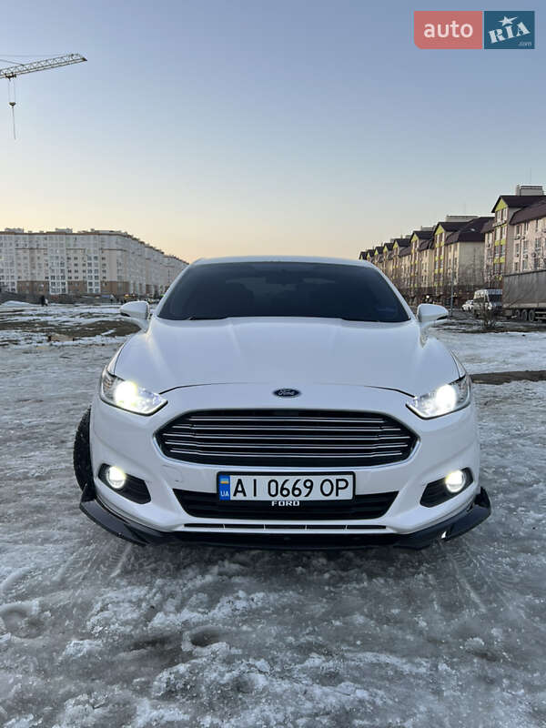 Седан Ford Fusion 2014 в Киеве фото 2 Седан Ford Fusion 2014 в Киеве