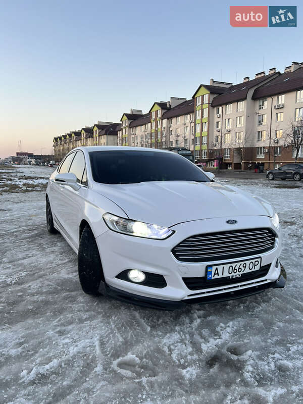 Седан Ford Fusion 2014 в Киеве фото 5 Седан Ford Fusion 2014 в Киеве