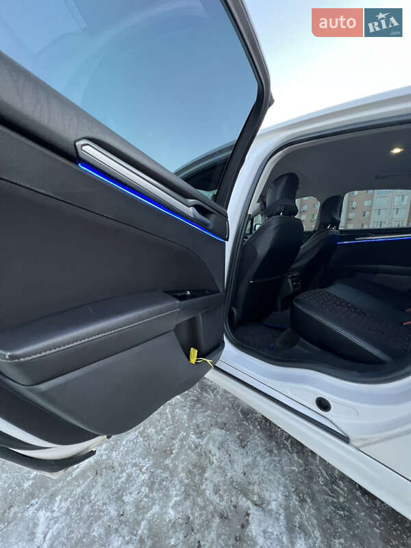 Седан Ford Fusion 2014 в Киеве фото 26 Седан Ford Fusion 2014 в Киеве