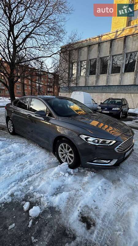 Седан Ford Fusion 2017 в Сумах
