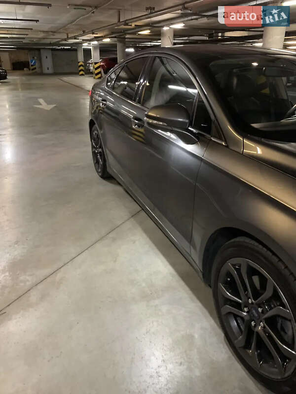 Седан Ford Fusion 2017 в Сумах