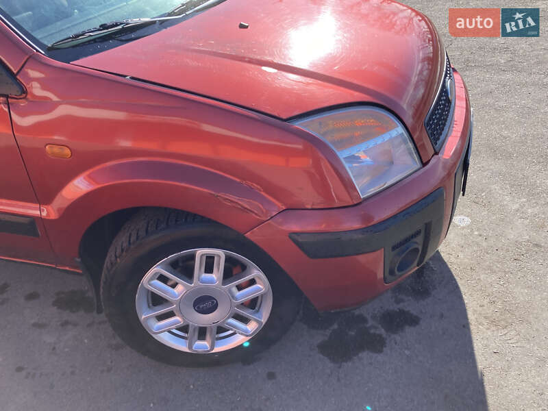 Хэтчбек Ford Fusion 2007 в Новоархангельске