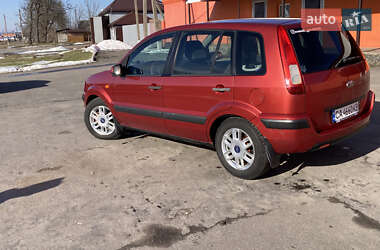 Хэтчбек Ford Fusion 2007 в Новоархангельске