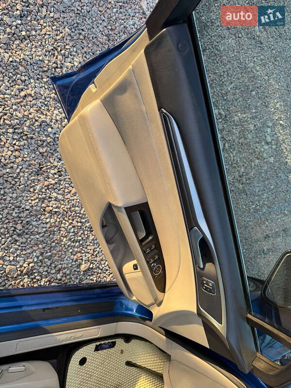 Седан Ford Fusion 2016 в Стрые