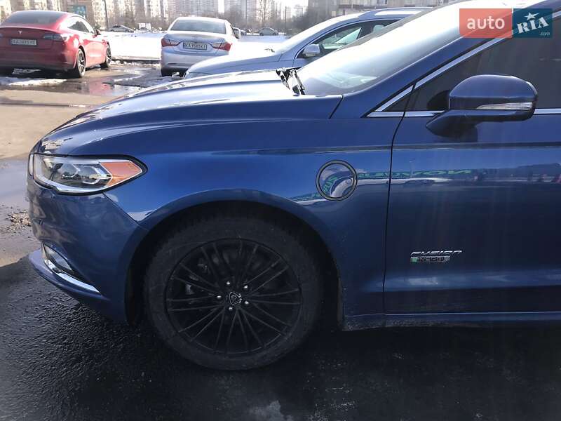 Седан Ford Fusion 2017 в Киеве