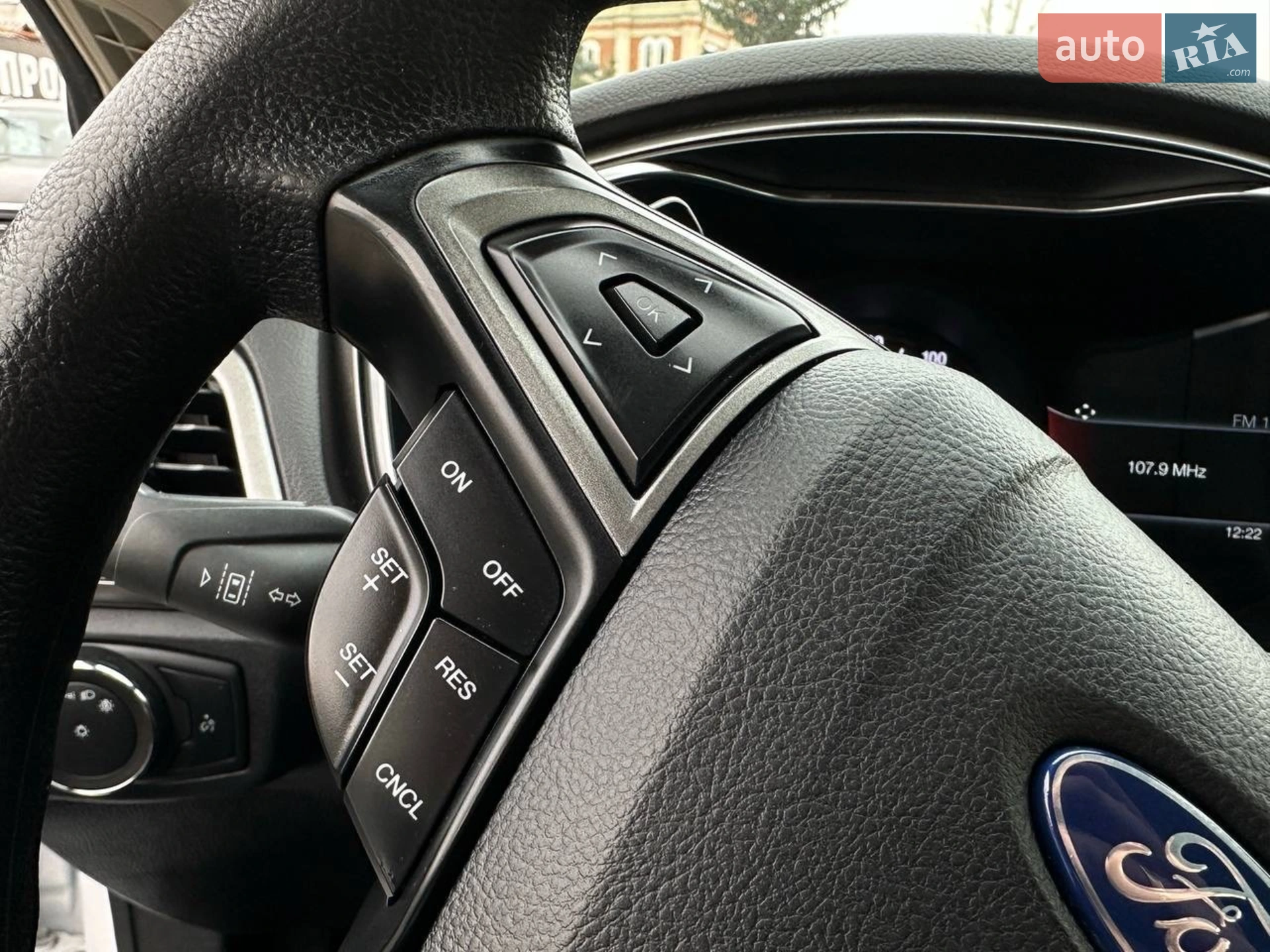 2020 Ford Fusion - мініатюра 26