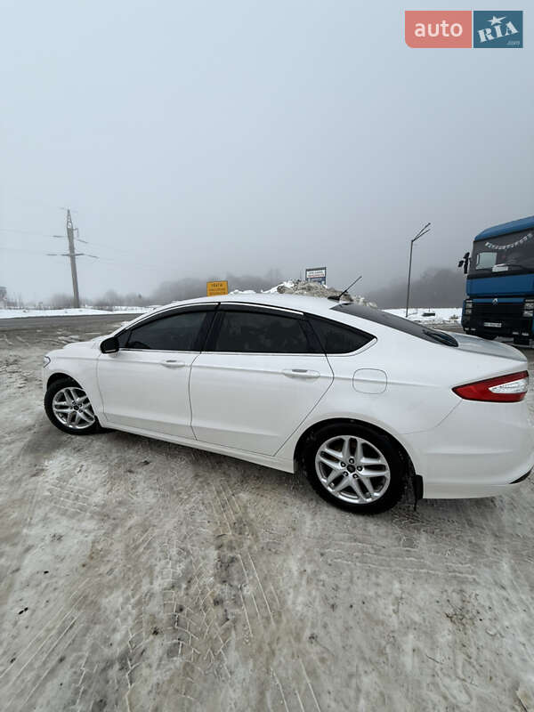 Седан Ford Fusion 2014 в Тернополе