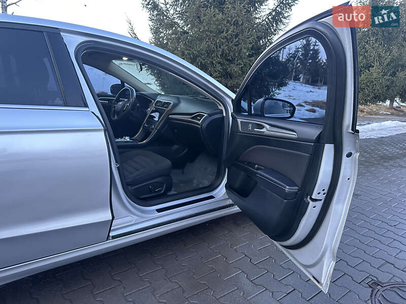 Седан Ford Fusion 2016 в Хмельницькому