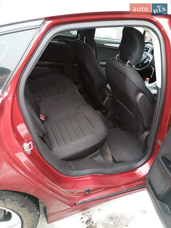 Седан Ford Fusion 2015 в Києві