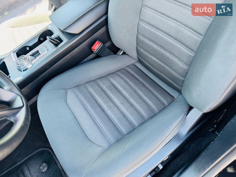 Седан Ford Fusion 2020 в Дніпрі