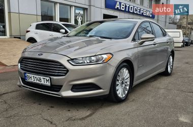 Седан Ford Fusion 2015 в Одесі