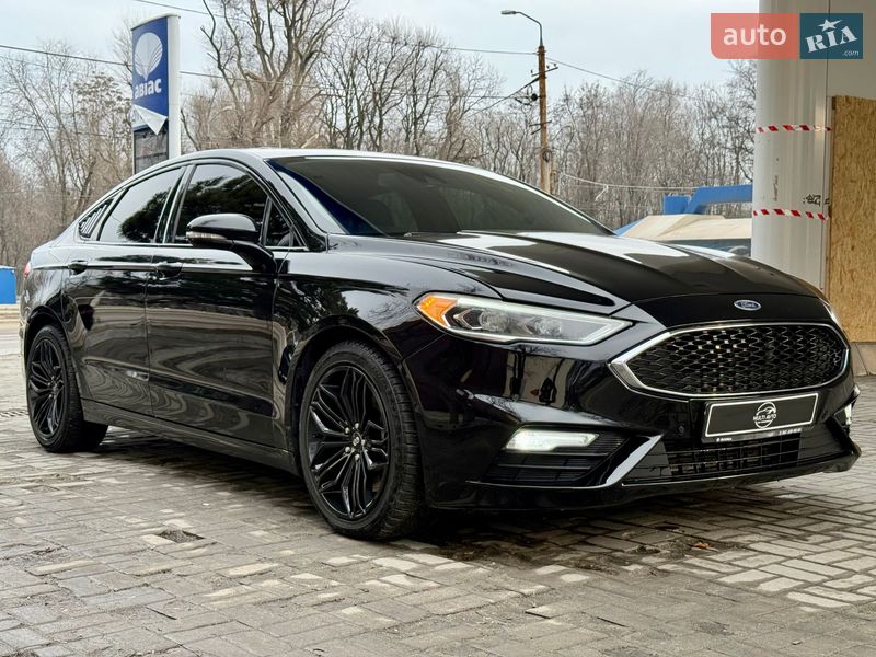Седан Ford Fusion 2016 в Дніпрі